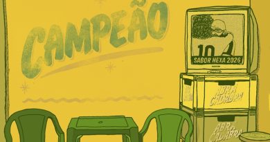 Tropa do Bruxo entra em campo com o álbum “Campeão” durante a Copa do Mundo Tropa do Bruxo entra em campo com o álbum “Campeão” durante a Copa do Mundo