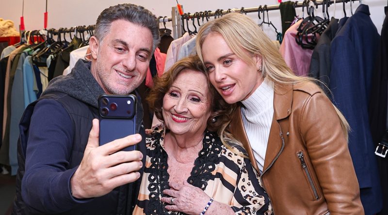 Famosos prestigiam estreia VIP do ‘Meu Filho é um Musical’ no Rio de Janeiro Famosos prestigiam estreia VIP do ‘Meu Filho é um Musical’ no Rio de Janeiro